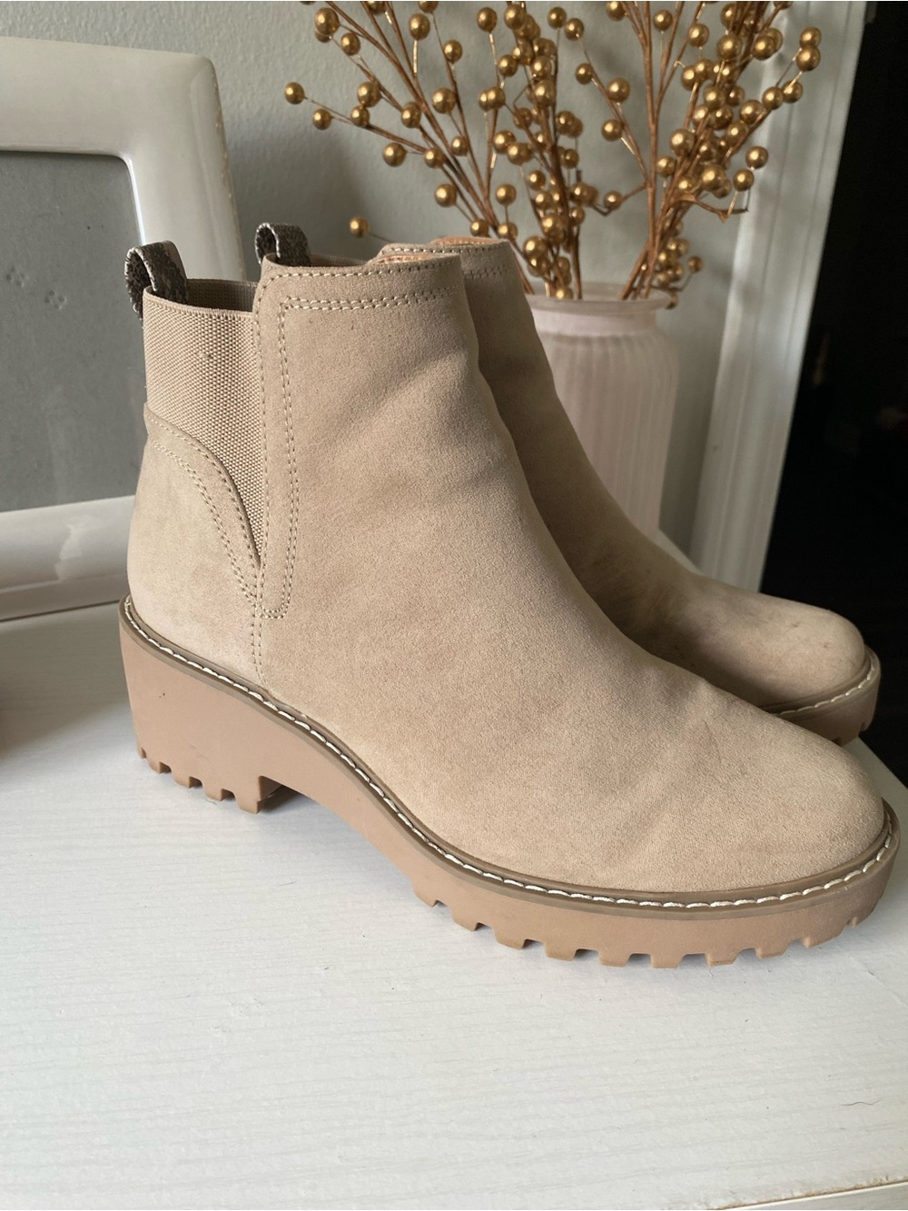 Universal Thread Women’s Ankle Boots